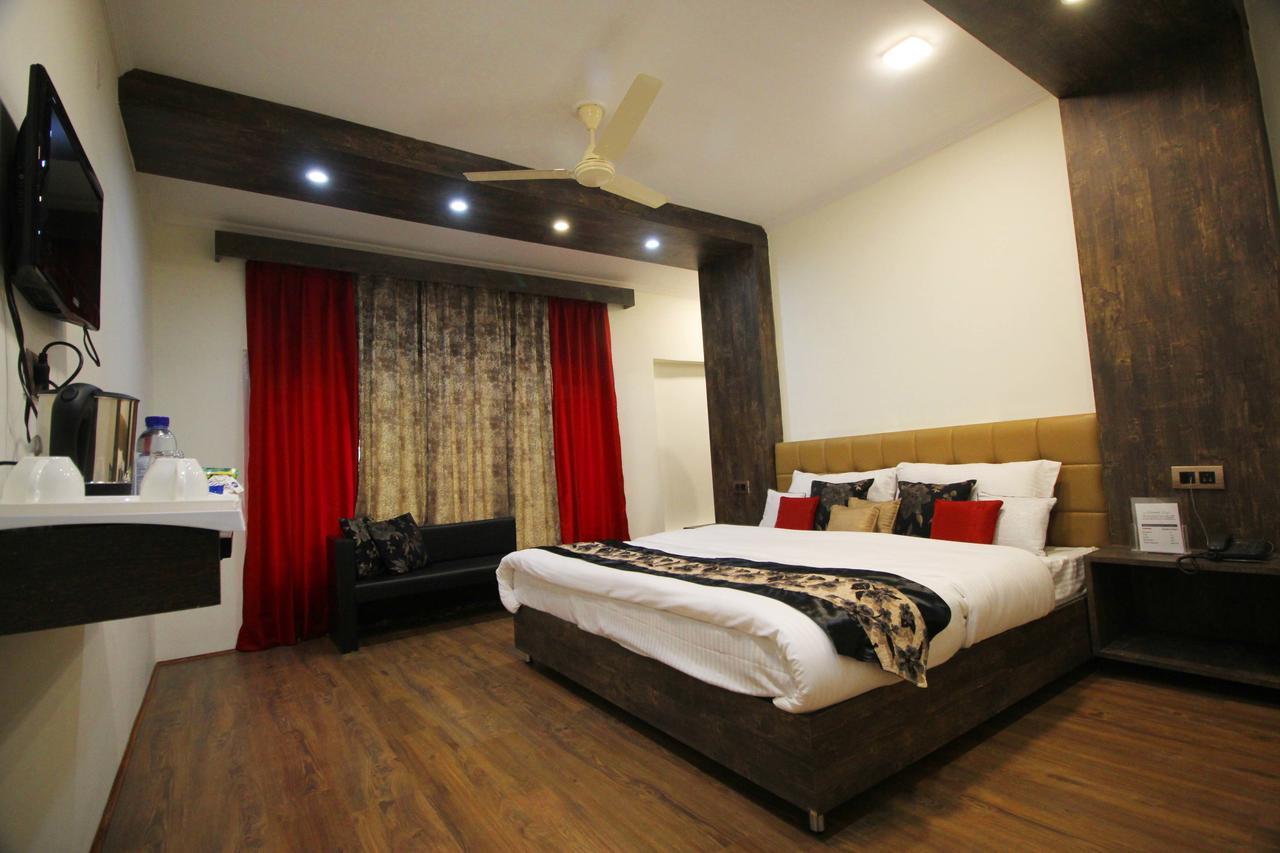 Hotel Green Leaf Srīnagar Dış mekan fotoğraf