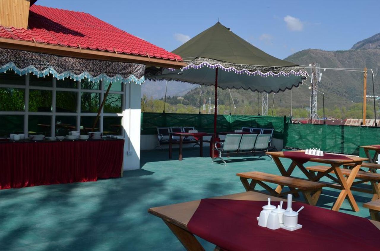Hotel Green Leaf Srīnagar Dış mekan fotoğraf